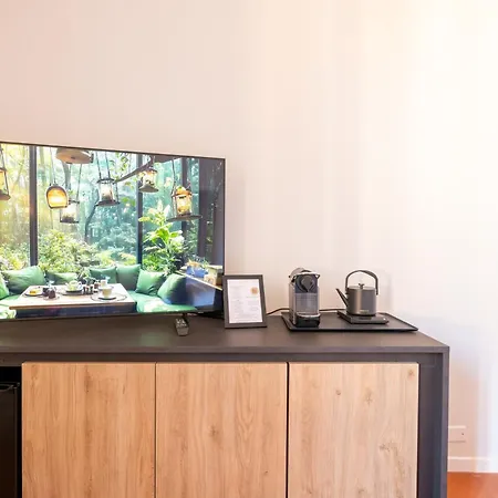 Aldrovandi And With Private Garden بيت ضيافة 3*