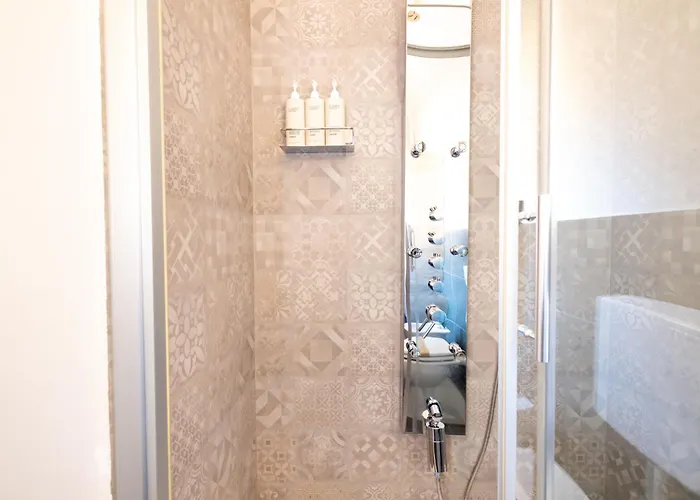 Aldrovandi And With Private Garden Πανσιόν