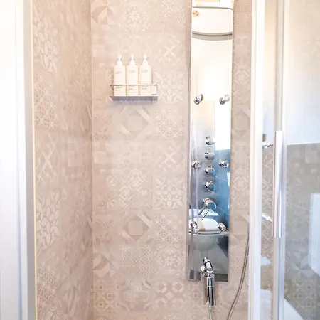 Guest house Aldrovandi And With Private Garden